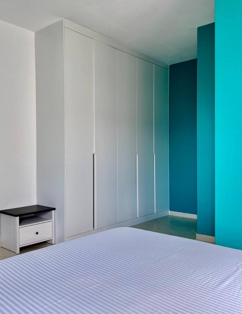 Colorful Sea View Apartment Sarande Exterior photo